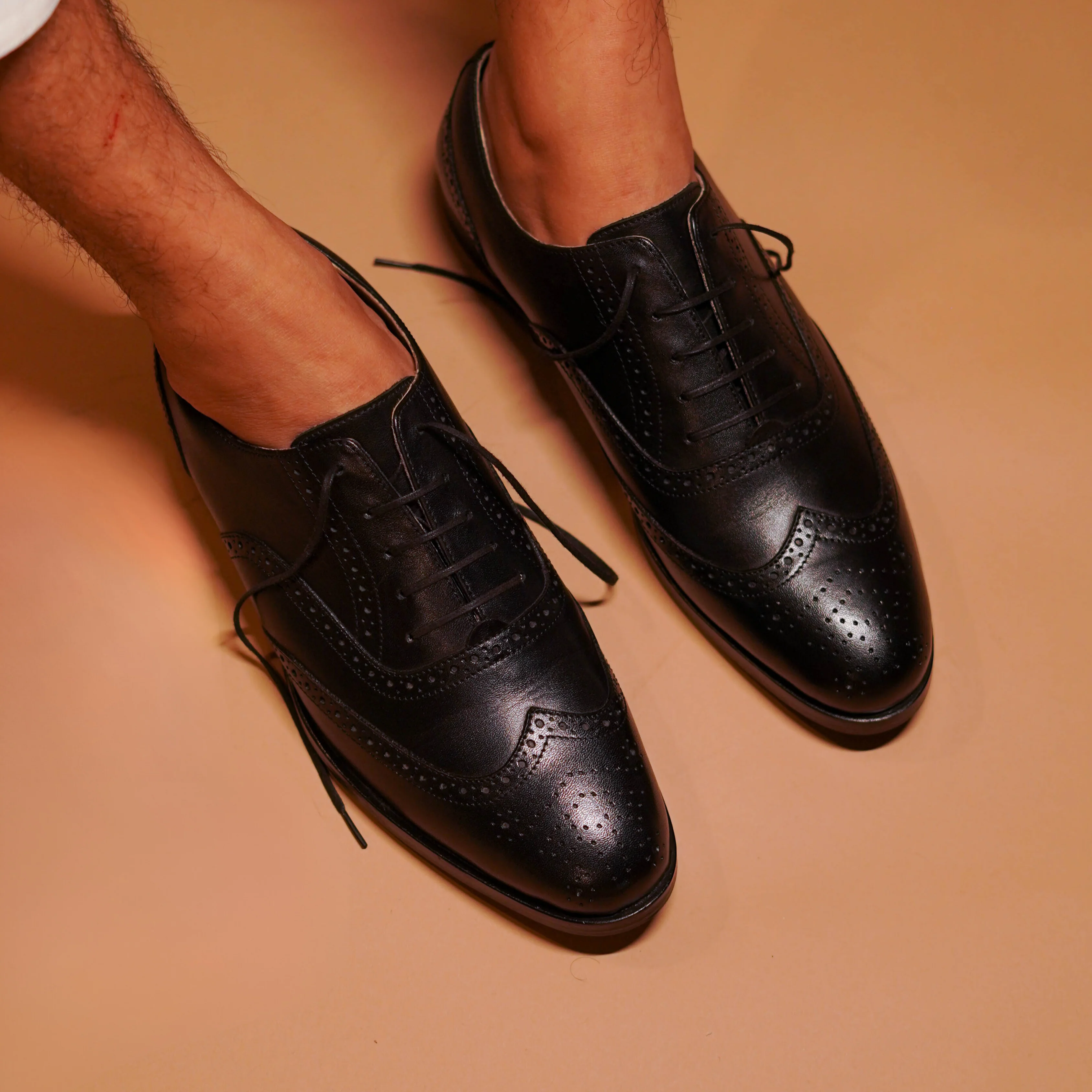 Sombro | Classic Black leather wingtip brogues - Image 3