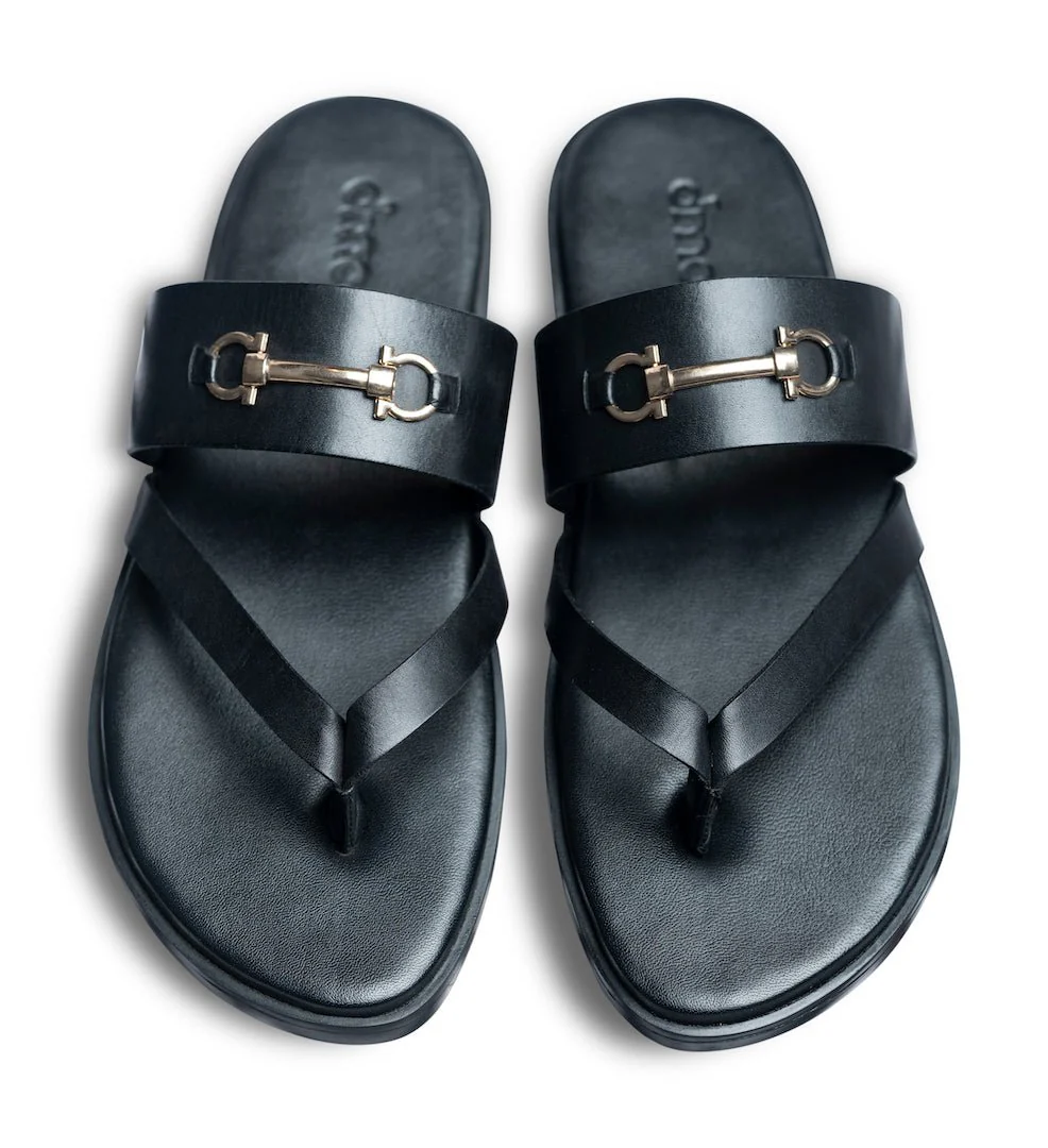Pelle Fibio | Horsebit buckle leather chappals - Image 4