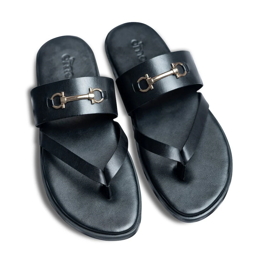 Pelle Fibio | Horsebit buckle leather chappals - Image 5