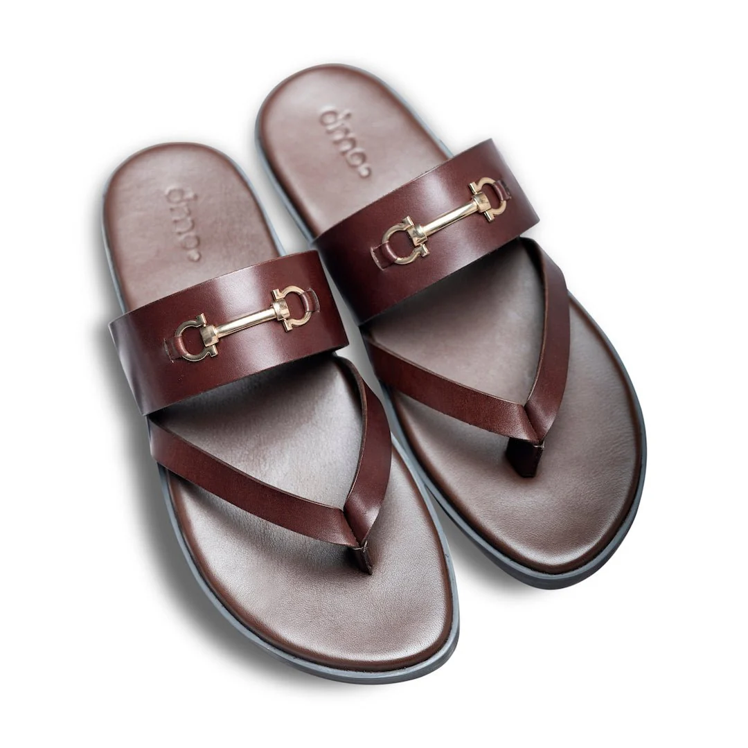 Pelle Fibio Marrone | Brown and golden leather chappals - Image 7