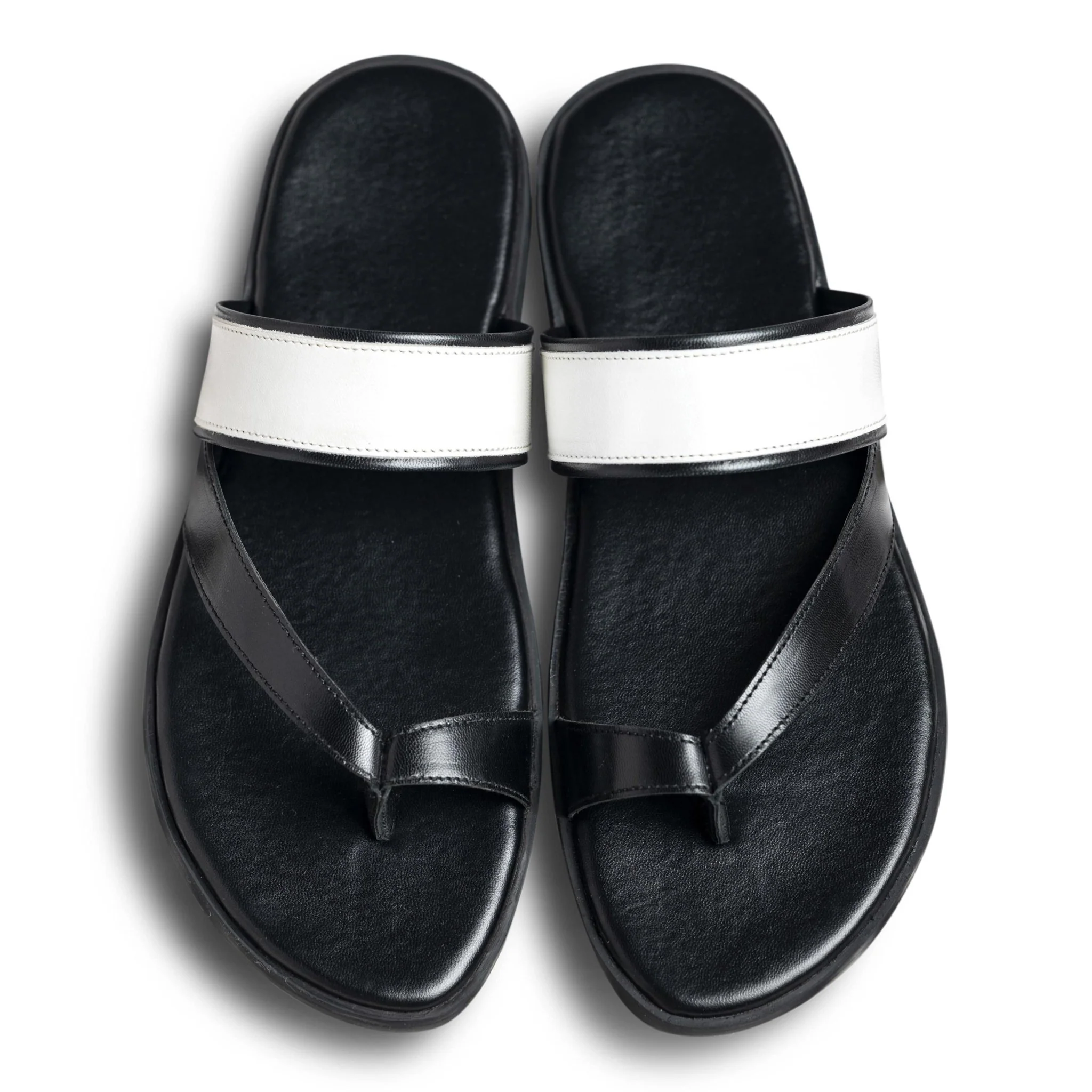 Pelle Italia | White leather chappal with toe-loop - Image 5