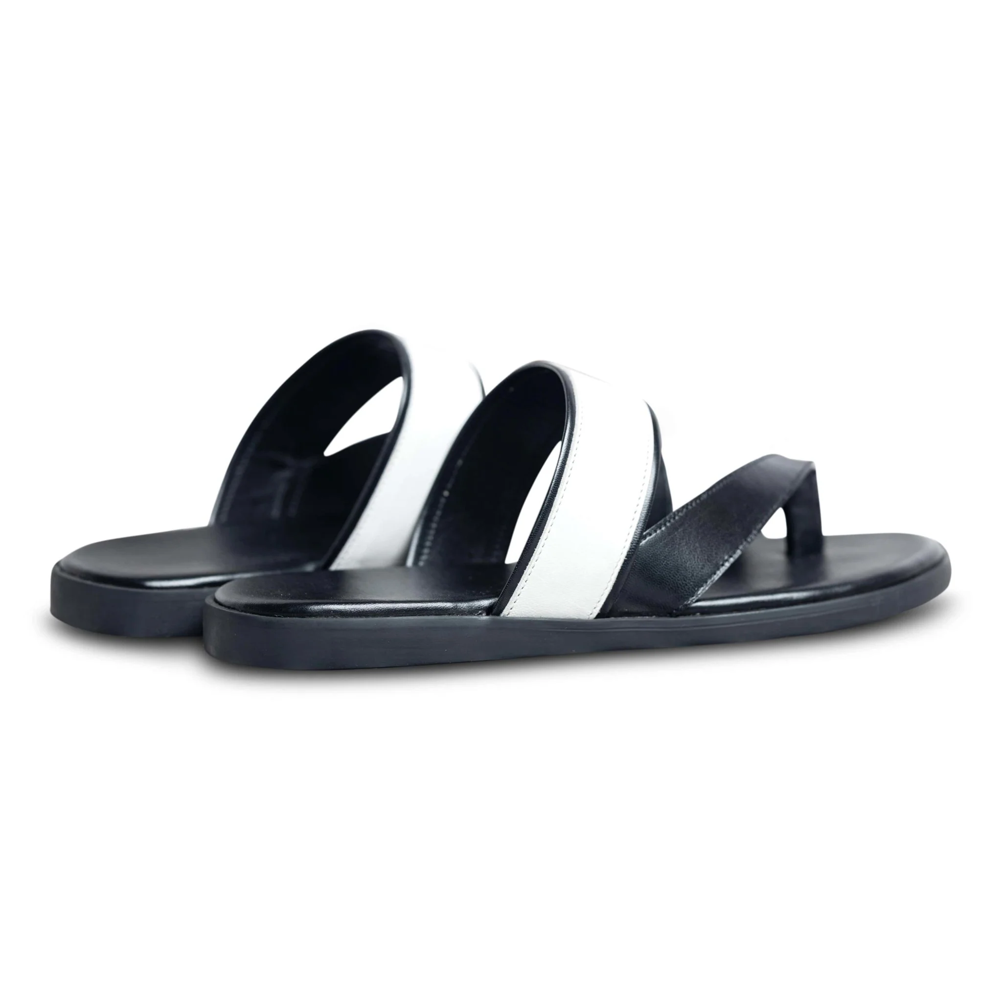 Pelle Italia | White leather chappal with toe-loop - Image 6