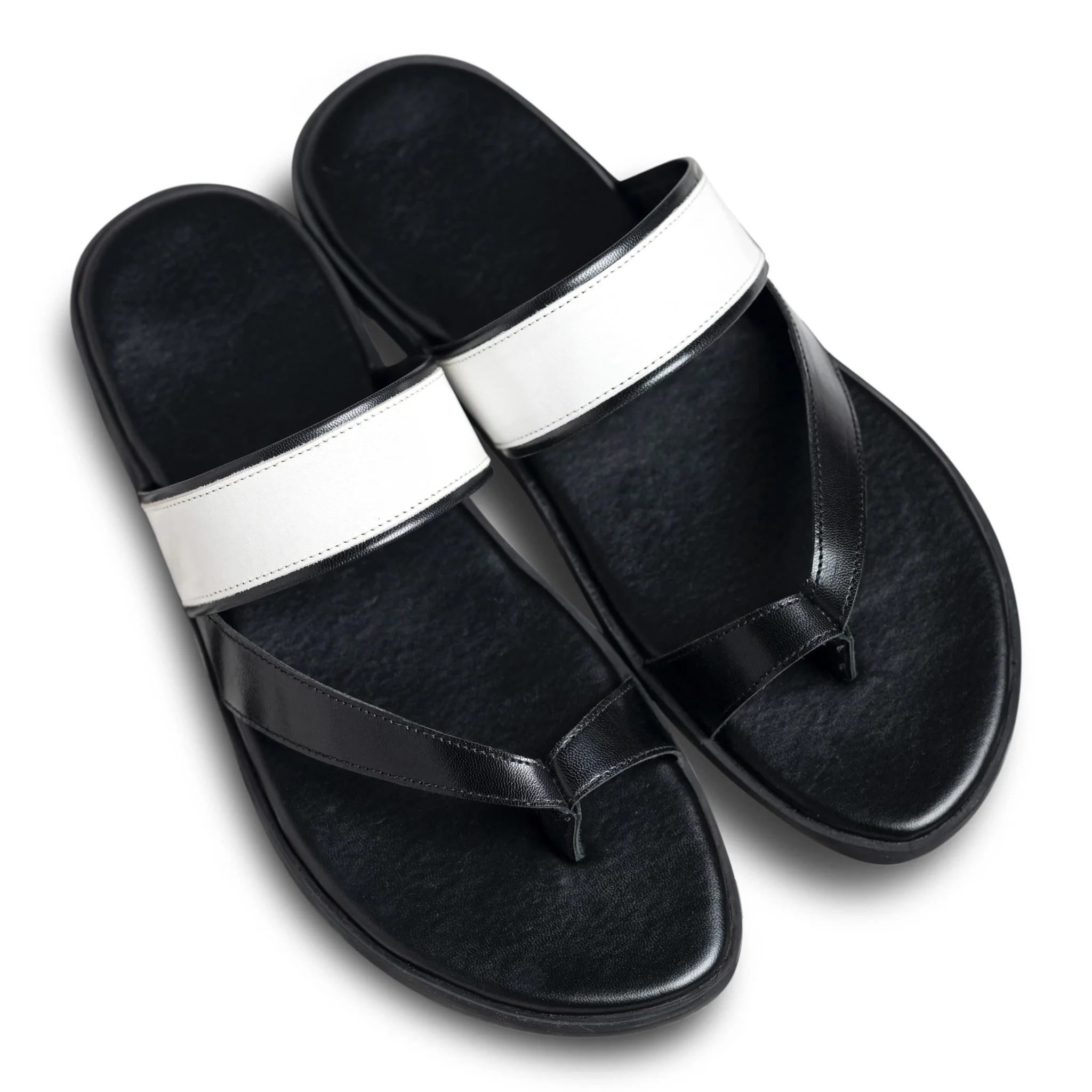 Pelle Italia | White leather chappal with toe-loop - Image 7