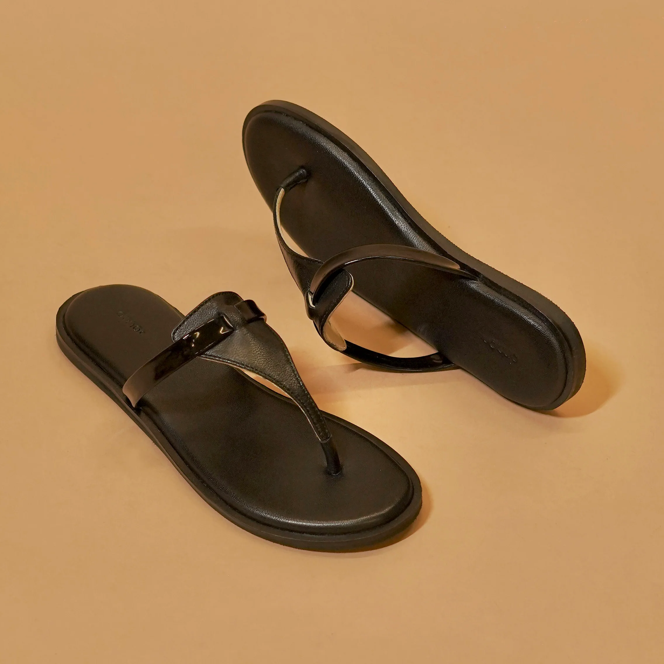 Pelle Linea Nero – Women’s Black Leather Chappal - Image 3