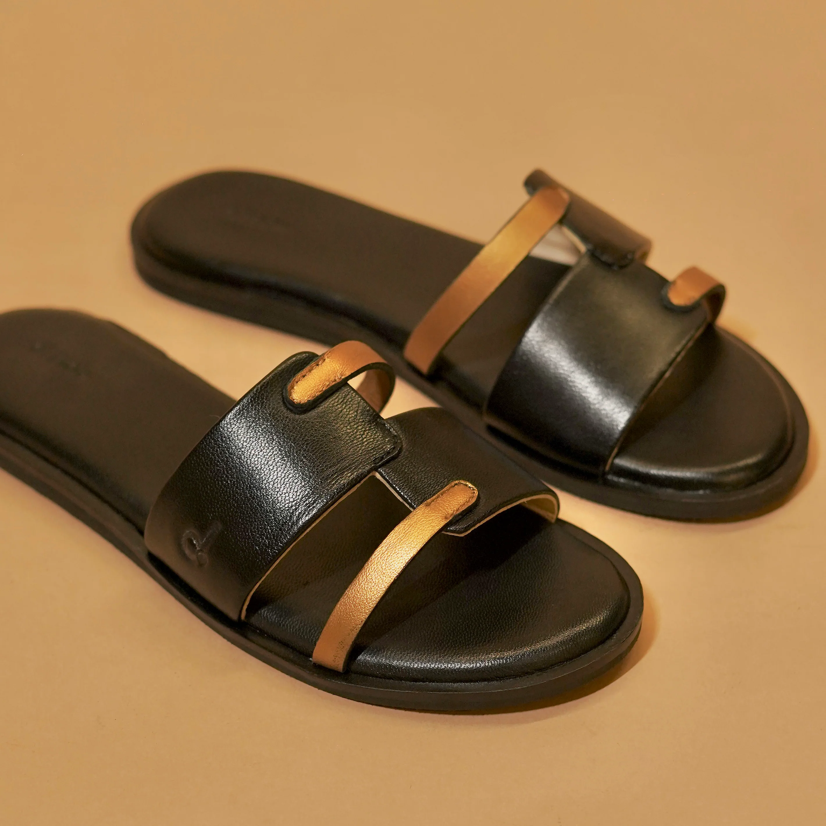 Pelle Oro – Women’s Black & Copper Leather Chappal - Image 3