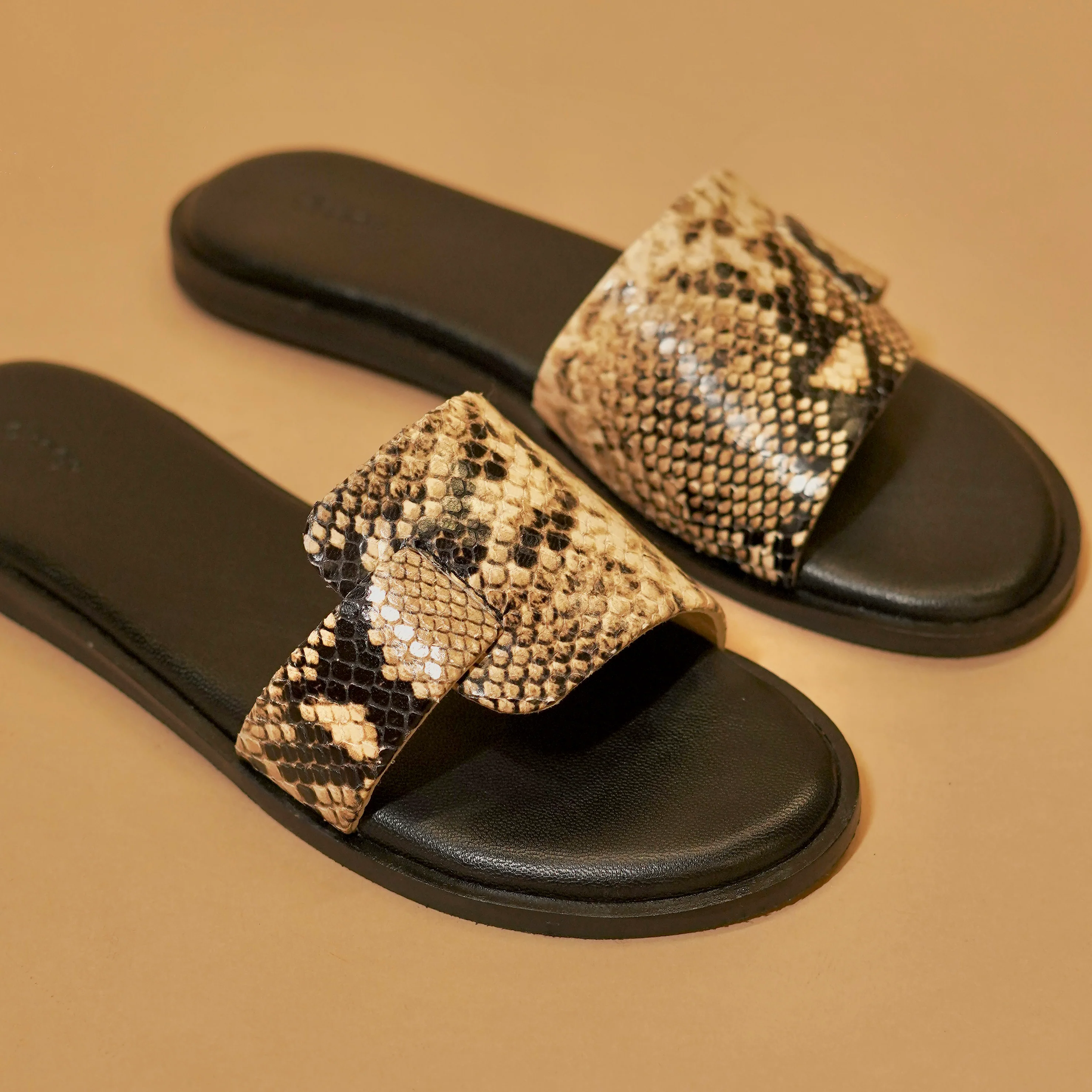 Pelle Pinone – Women’s Snake Print Leather Slider - Image 4