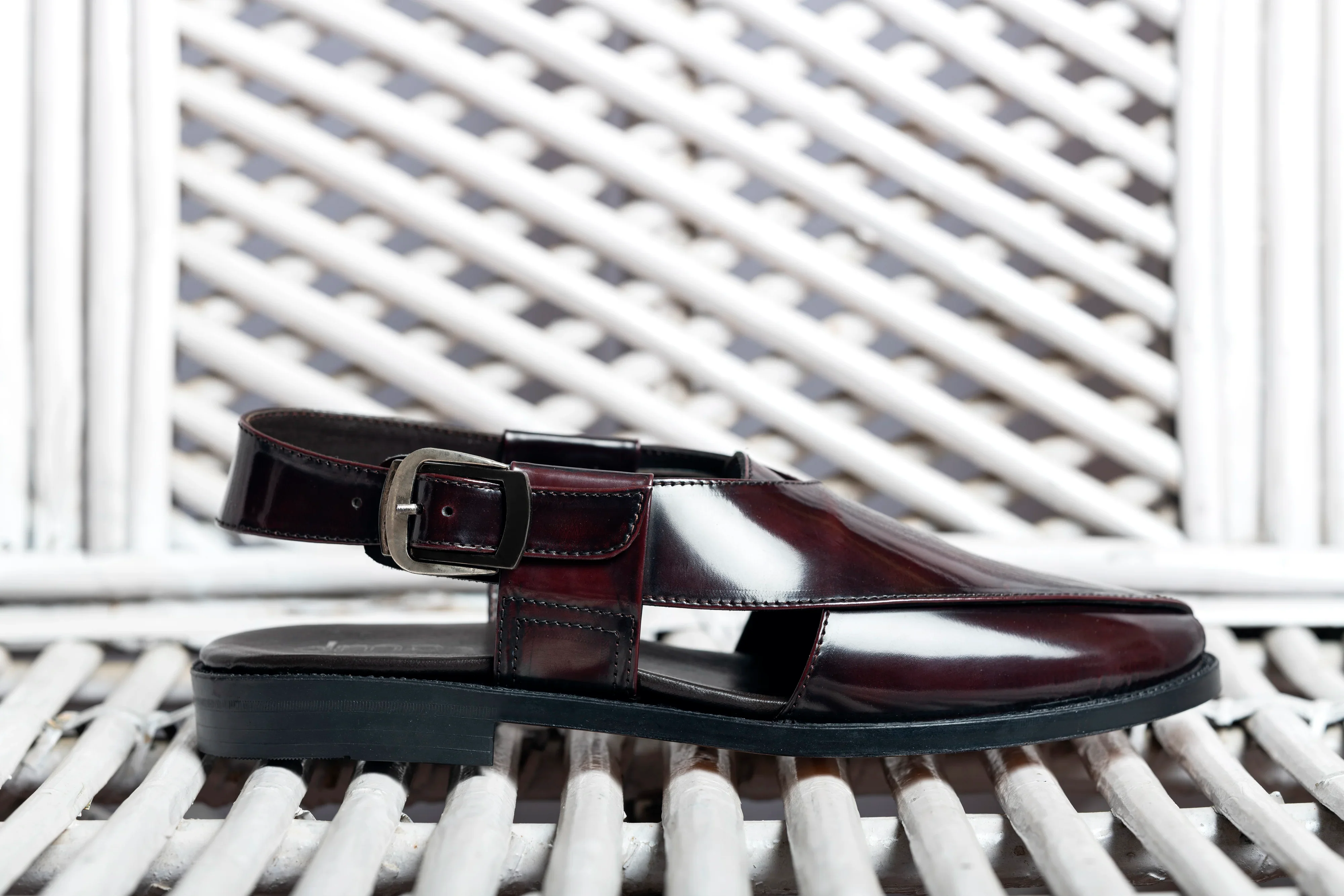 Pesha Borgogno | Classic cherry high shine peshawari sandals - Image 3