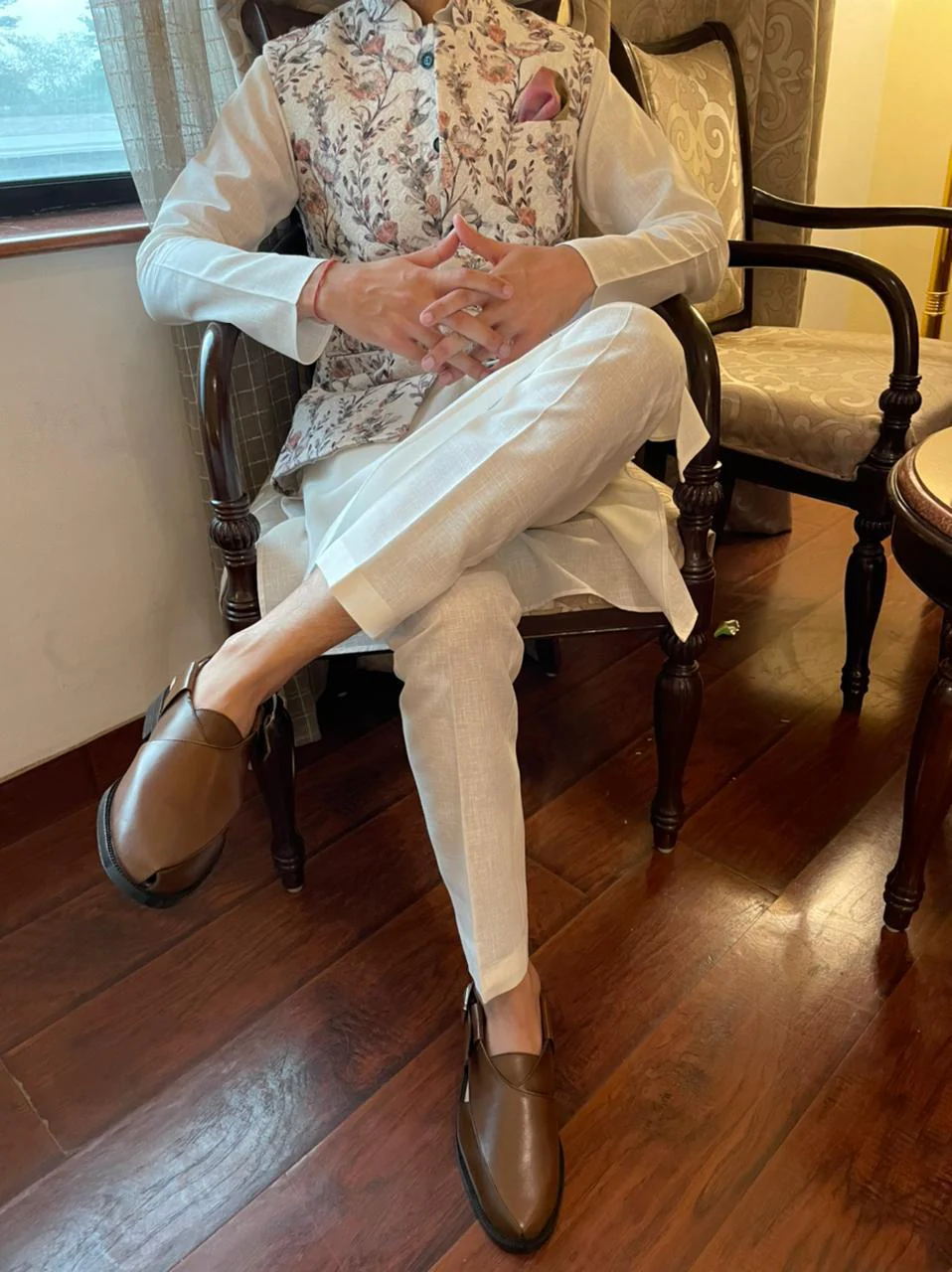 Pesha Bruno | Handcrafted brown leather Peshawaris - Image 9