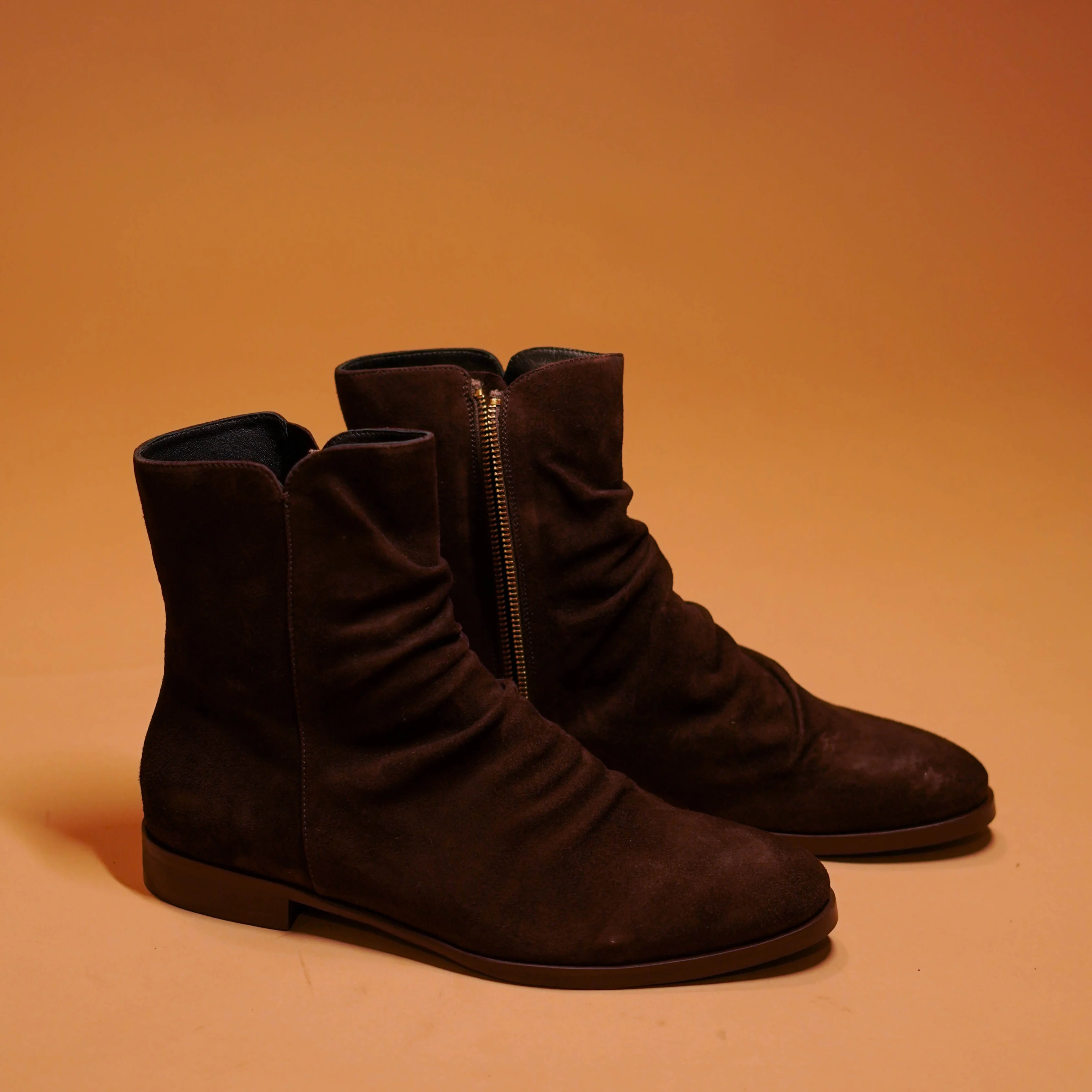 Sprazzo Verdo | Dark brown-suede wrinkled chelsea boots - Image 3