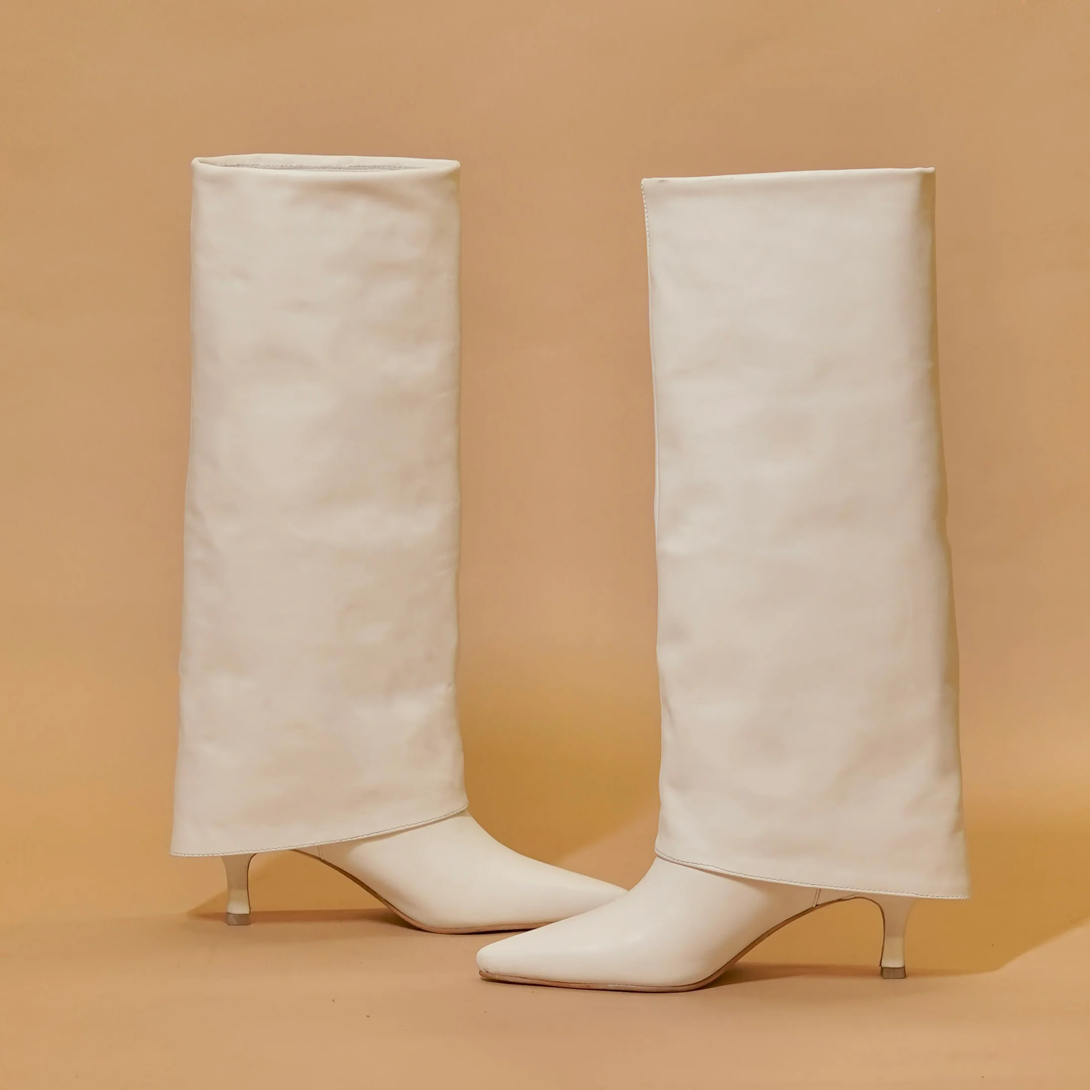 Stivali Opale Punta – Women’s White Leather Calf-Length Boots - Image 4