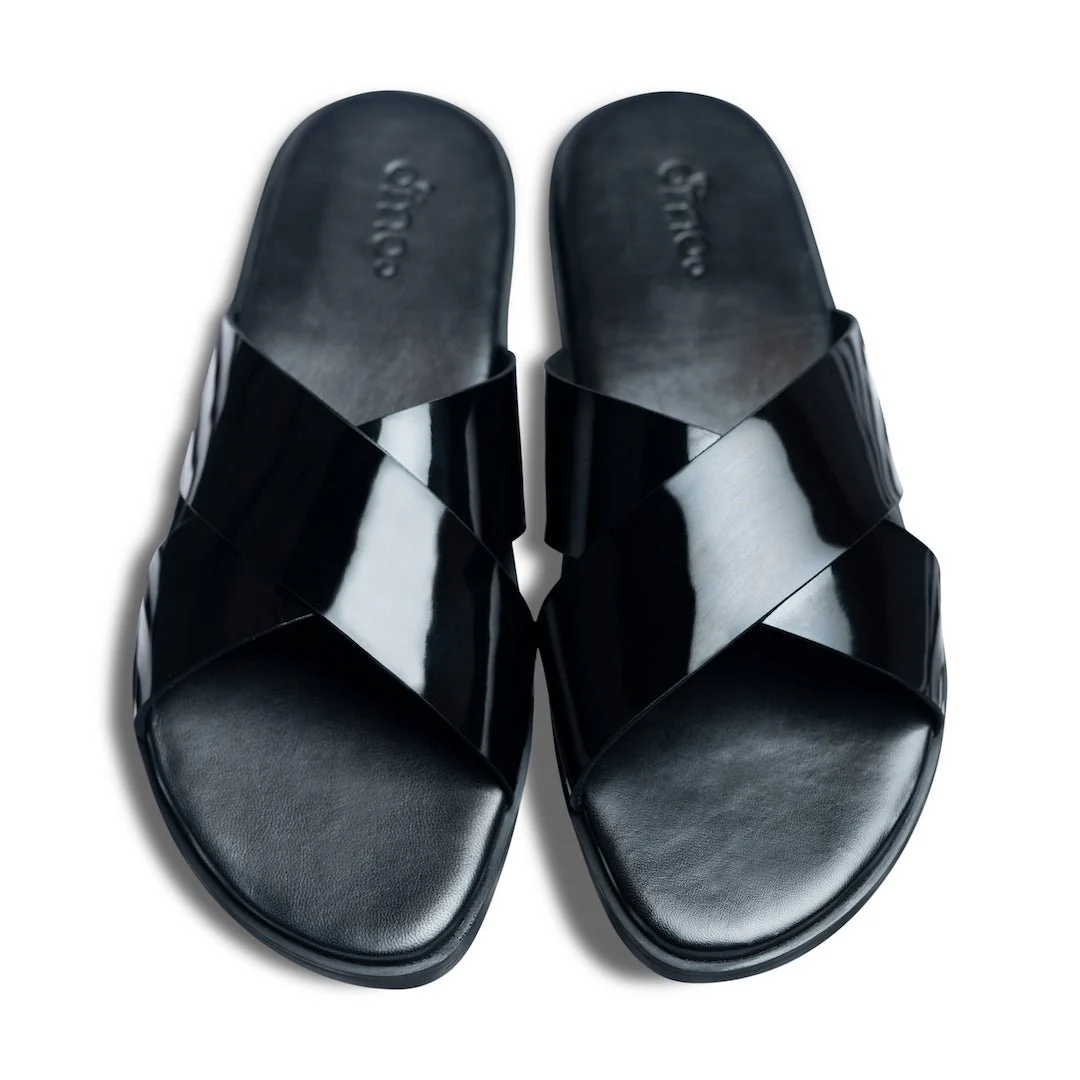 Pelle Lustro | Black patent leather chappals - Image 5