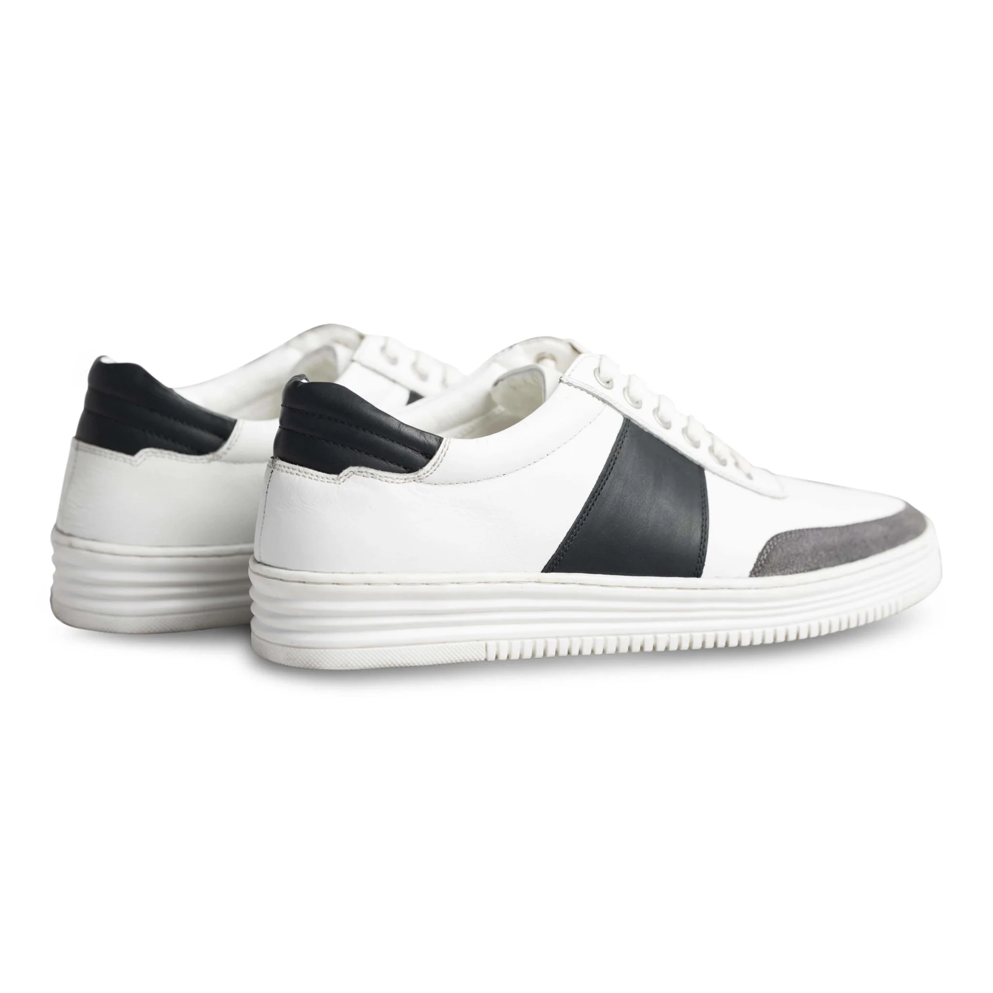 Tranquillo | Black and white light weight suede and leather sneaker - Image 5